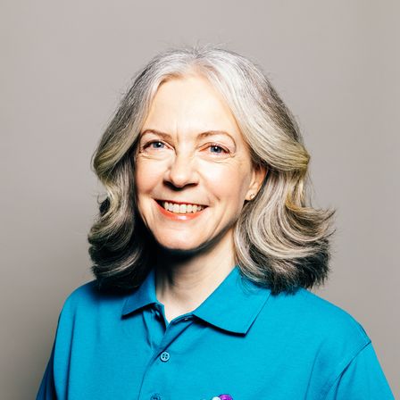 Photo of Laura Waters